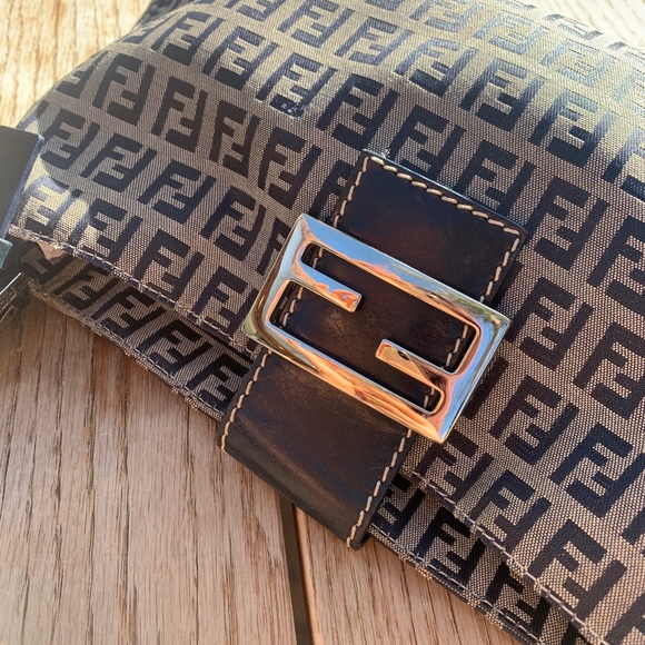Fendi zucca shoulder bag - Picture 9 of 11